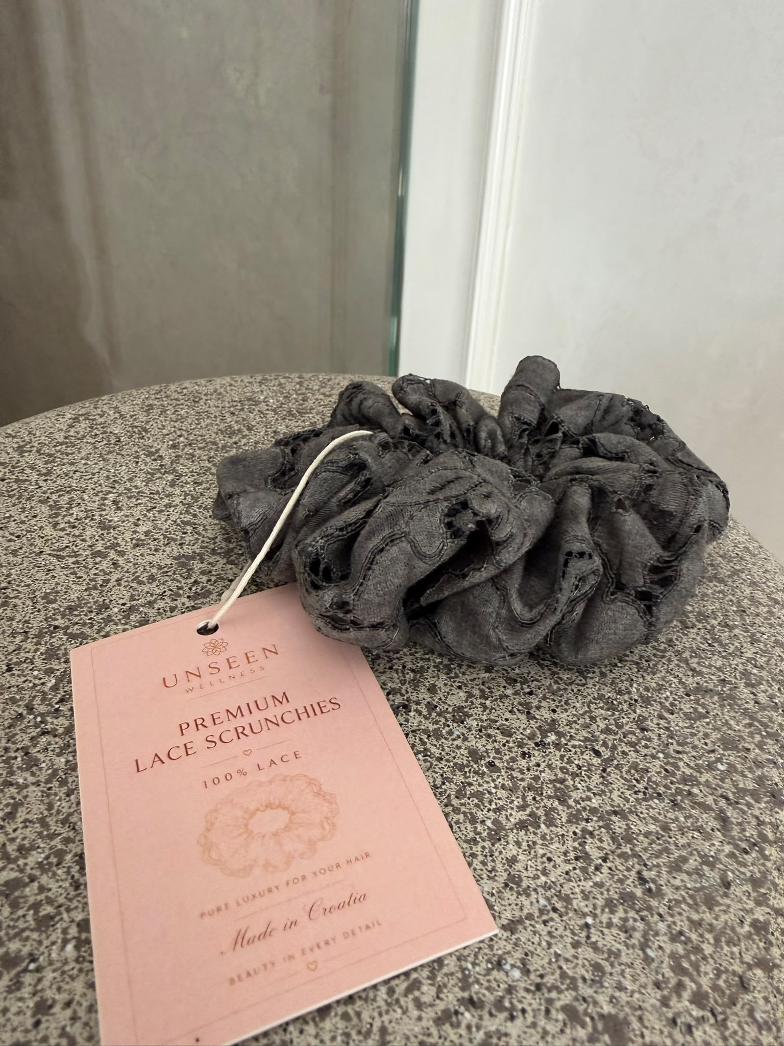 Grey XL Lace scrunchy - slika 3