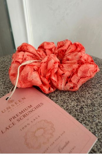 Coral lace Scrunchie XL – UNSEEN